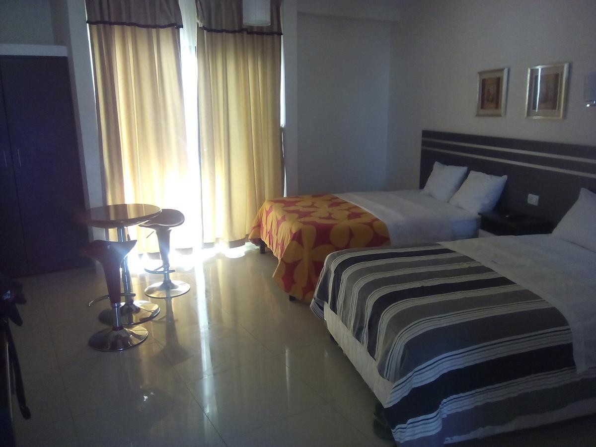 Country Hotel 침보테 외부 사진